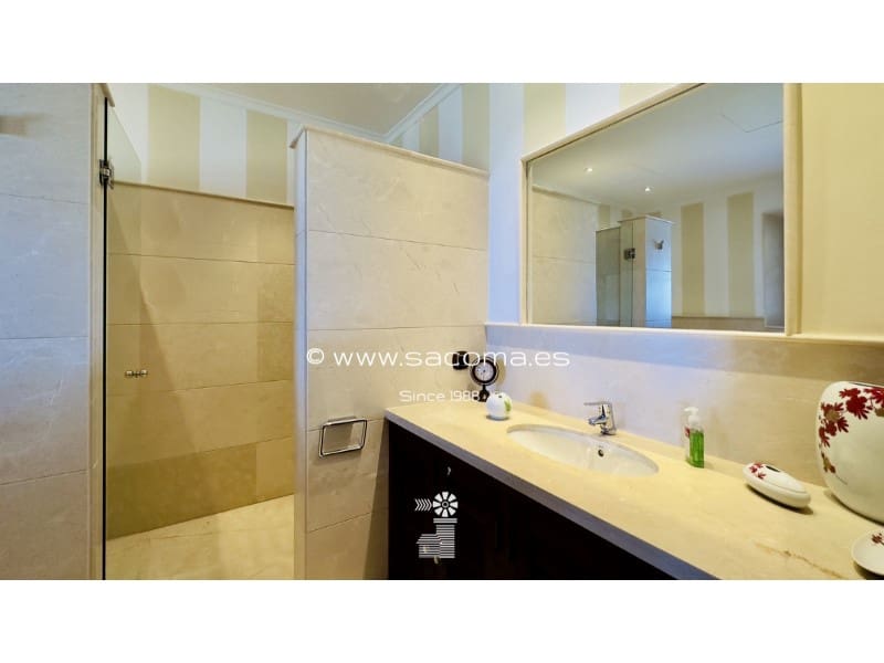 4 soveværelse Finca/Landehus til salg i Portocristo / Port de Manacor med swimmingpool - € 2.975.000 (Ref: 7670436)