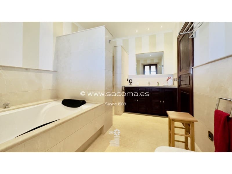 4 soveværelse Finca/Landehus til salg i Portocristo / Port de Manacor med swimmingpool - € 2.975.000 (Ref: 7670436)