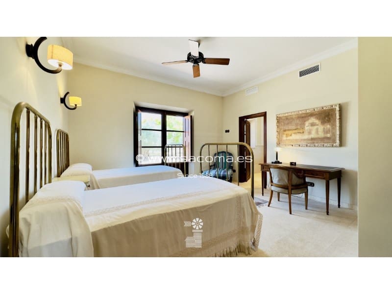 4 soveværelse Finca/Landehus til salg i Portocristo / Port de Manacor med swimmingpool - € 2.975.000 (Ref: 7670436)