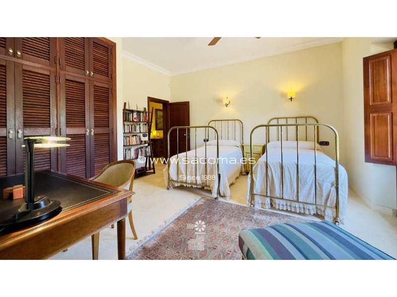 4 soveværelse Finca/Landehus til salg i Portocristo / Port de Manacor med swimmingpool - € 2.975.000 (Ref: 7670436)