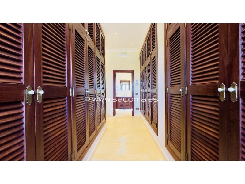 4 soveværelse Finca/Landehus til salg i Portocristo / Port de Manacor med swimmingpool - € 2.975.000 (Ref: 7670436)