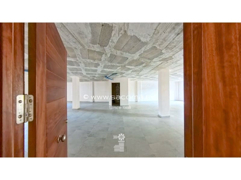 Toimisto myytävänä paikassa Manacor - 189 000 € (Ref: 8610535)