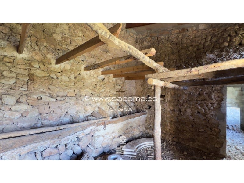 Grunde uden byggetilladelser til salg i Arta - € 380.000 (Ref: 8839324)