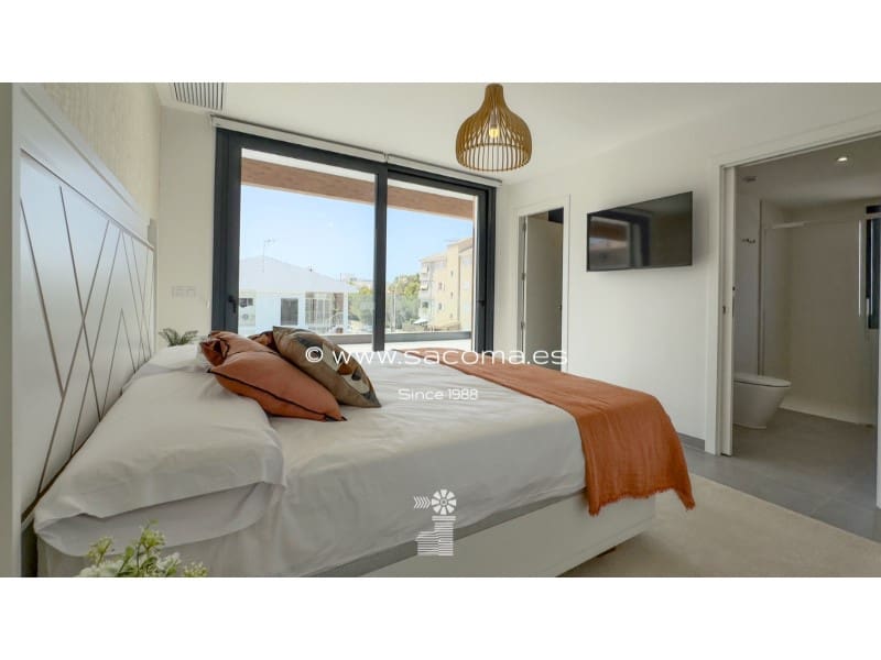 3 slaapkamer Villa te koop in Cala Ratjada met zwembad - € 1.035.000 (Ref: 9065409)