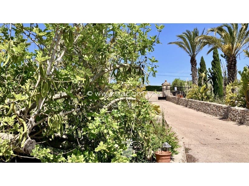 5 soveværelse Finca/Landehus til salg i Santanyi med swimmingpool garage - € 1.500.000 (Ref: 9073587)