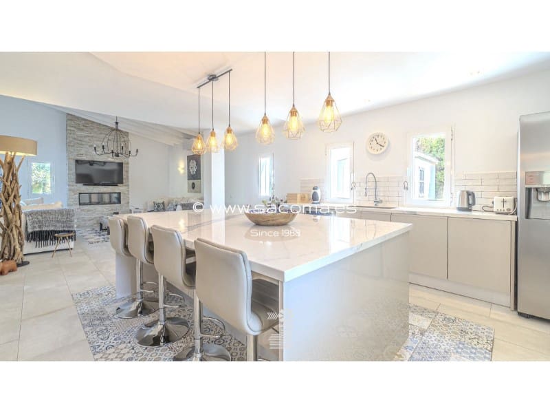 4 soveværelse Villa til salg i Sa Coma med swimmingpool - € 1.150.000 (Ref: 9269641)