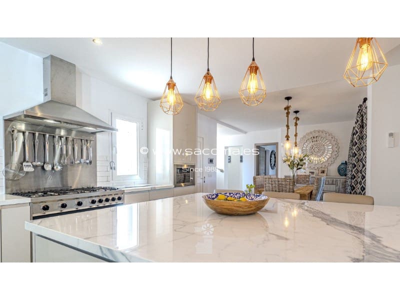 4 soveværelse Villa til salg i Sa Coma med swimmingpool - € 1.150.000 (Ref: 9269641)