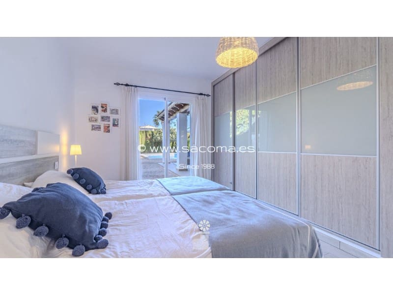 4 soveværelse Villa til salg i Sa Coma med swimmingpool - € 1.150.000 (Ref: 9269641)