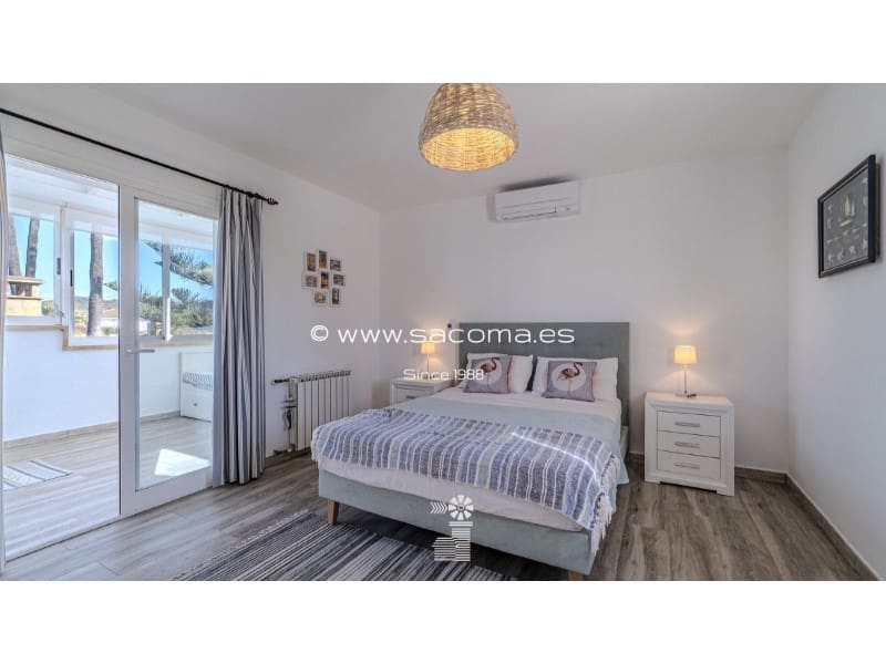 4 soveværelse Villa til salg i Sa Coma med swimmingpool - € 1.150.000 (Ref: 9269641)