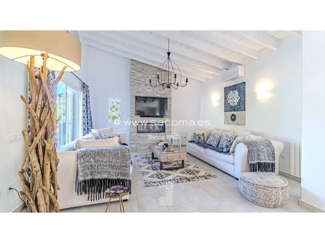 4 soverom Villa til salgs i Sa Coma, Sant Llorenç des Cardassar med svømmebasseng - € 1 150 000 (Ref: 9269641)