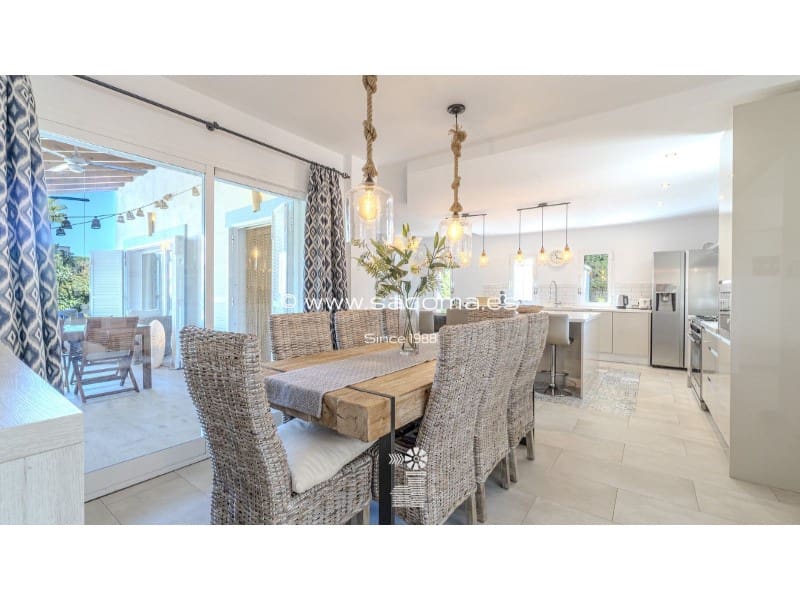 4 soveværelse Villa til salg i Sa Coma med swimmingpool - € 1.150.000 (Ref: 9269641)