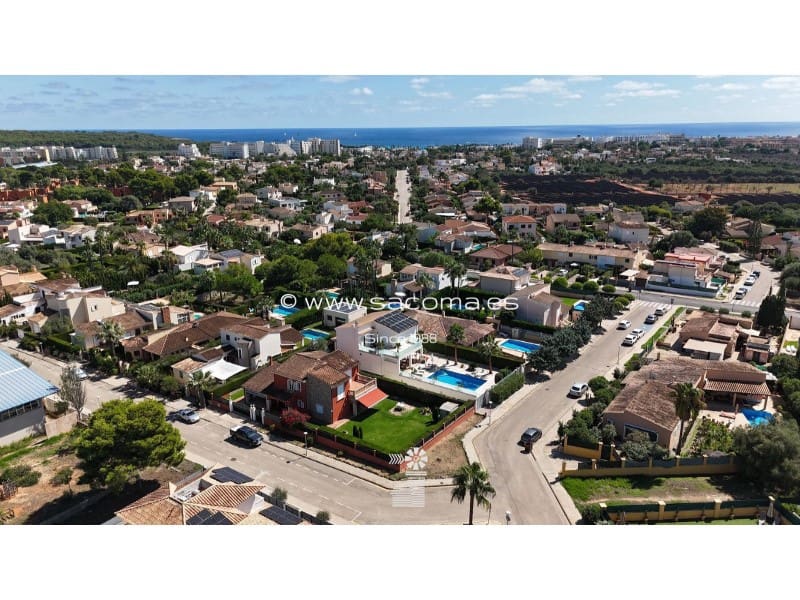 4 soveværelse Villa til salg i Sa Coma med swimmingpool - € 1.150.000 (Ref: 9269641)