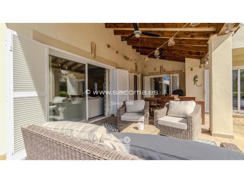 4 bedroom Villa for sale in Sa Coma with pool - € 1,150,000 (Ref: 9269641)