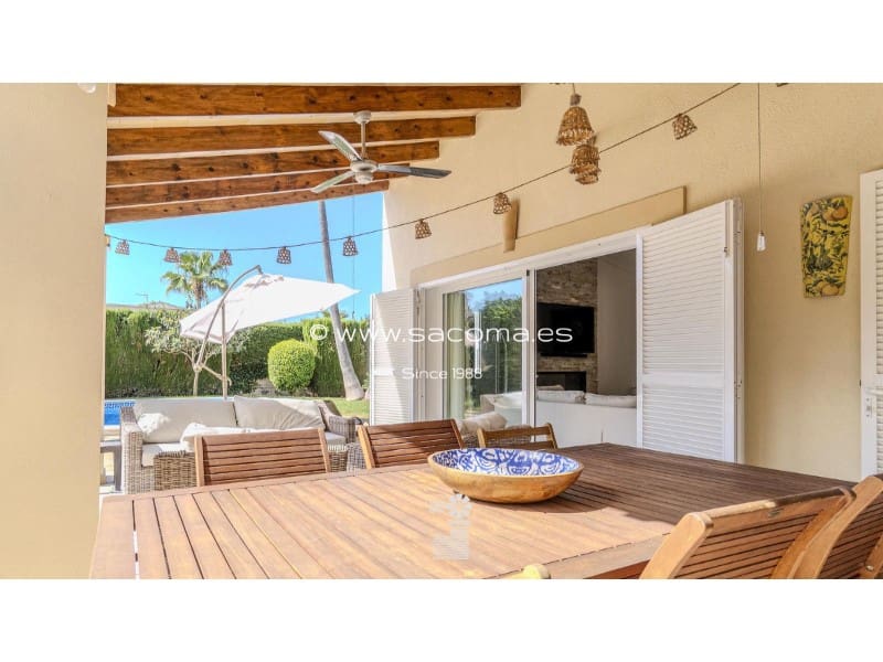 4 bedroom Villa for sale in Sa Coma with pool - € 1,150,000 (Ref: 9269641)