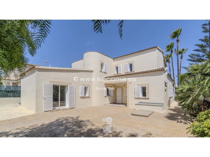 4 bedroom Villa for sale in Sa Coma with pool - € 1,150,000 (Ref: 9269641)