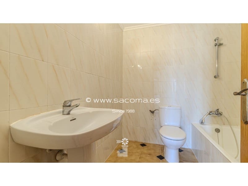 2 bedroom Apartment for sale in Cala Bona - € 295,000 (Ref: 9551296)