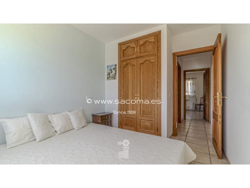 5 bedroom Villa for sale in Cala Mesquida with pool - € 1,750,000 (Ref: 9797022)