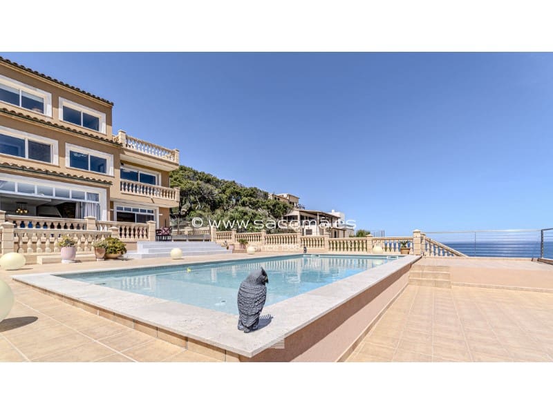 5 bedroom Villa for sale in Cala Mesquida with pool - € 1,750,000 (Ref: 9797022)