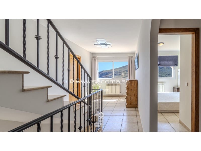 5 bedroom Villa for sale in Cala Mesquida with pool - € 1,750,000 (Ref: 9797022)