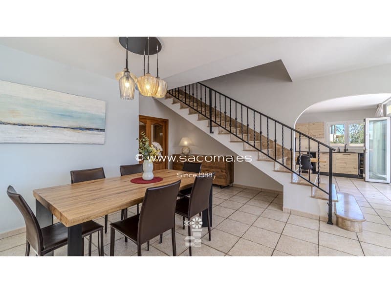 5 bedroom Villa for sale in Cala Mesquida with pool - € 1,750,000 (Ref: 9797022)