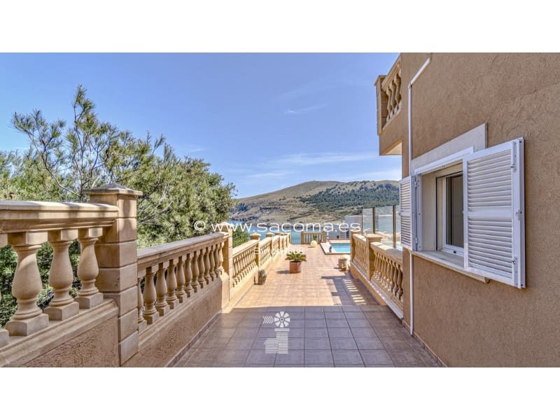 5 bedroom Villa for sale in Cala Mesquida with pool - € 1,750,000 (Ref: 9797022)