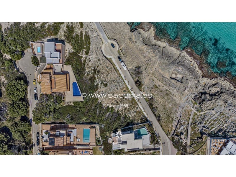 5 bedroom Villa for sale in Cala Mesquida with pool - € 1,750,000 (Ref: 9797022)