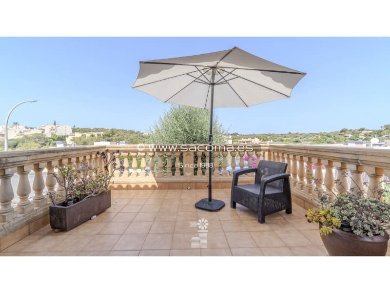 3 bedroom Villa for sale in Manacor with garage - € 650,000 (Ref: 9928992)