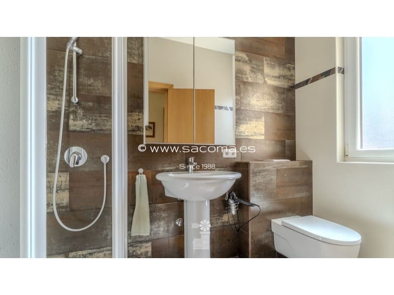3 bedroom Villa for sale in Manacor with garage - € 650,000 (Ref: 9928992)