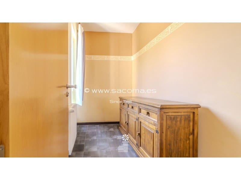 3 bedroom Villa for sale in Manacor with garage - € 650,000 (Ref: 9928992)