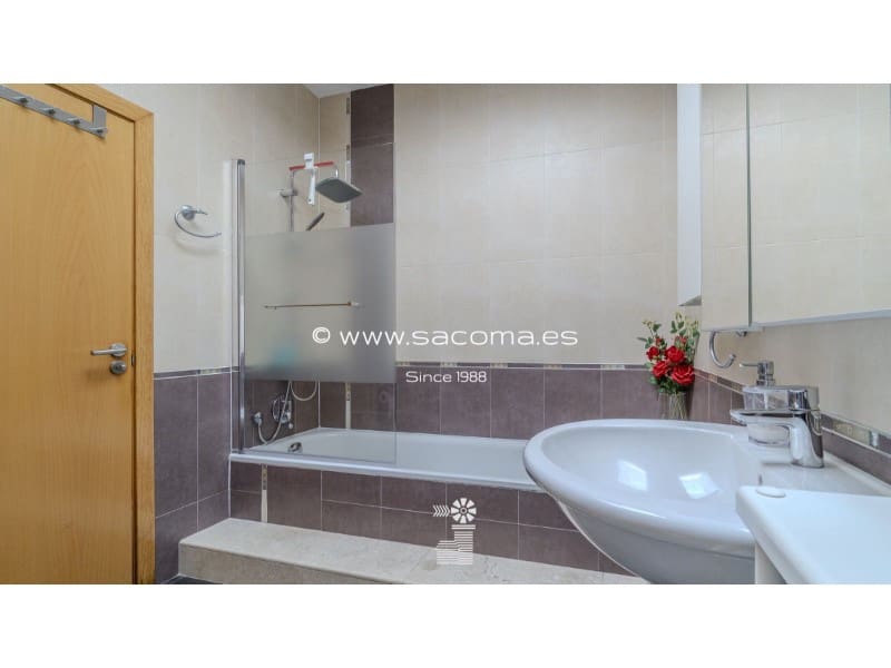 3 bedroom Villa for sale in Manacor with garage - € 650,000 (Ref: 9928992)