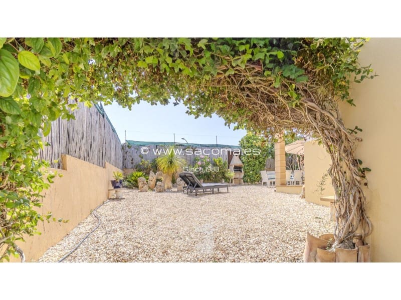 3 bedroom Villa for sale in Manacor with garage - € 650,000 (Ref: 9928992)