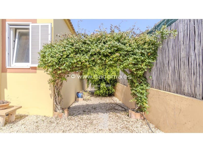 3 bedroom Villa for sale in Manacor with garage - € 650,000 (Ref: 9928992)