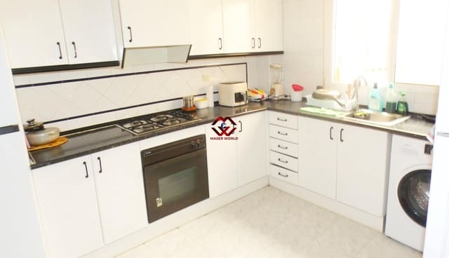 4 bedroom Flat for sale in Puerto de Mazarron, Mazarrón - € 135,000 (Ref: 10011460)