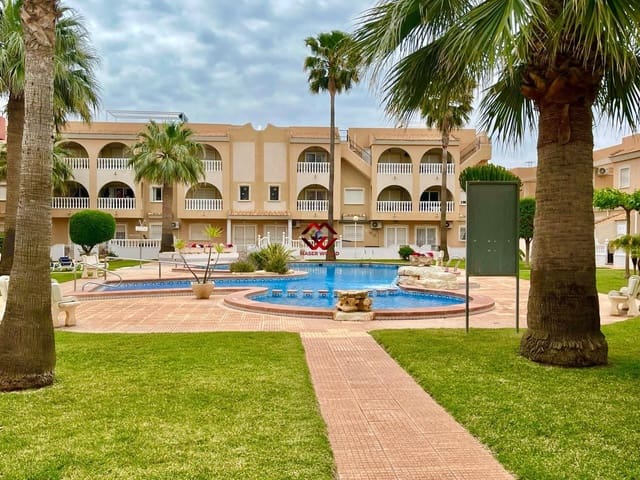 2 bedroom Apartment for sale in Los Alcázares with pool - € 215,000 (Ref: 10038376)