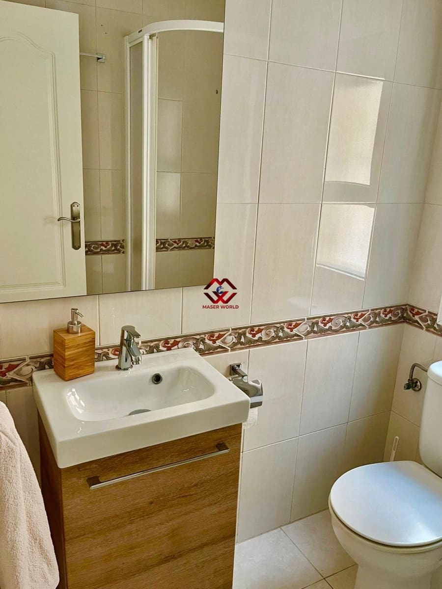 2 bedroom Apartment for sale in Los Alcazares with pool - € 215,000 (Ref: 10038376)