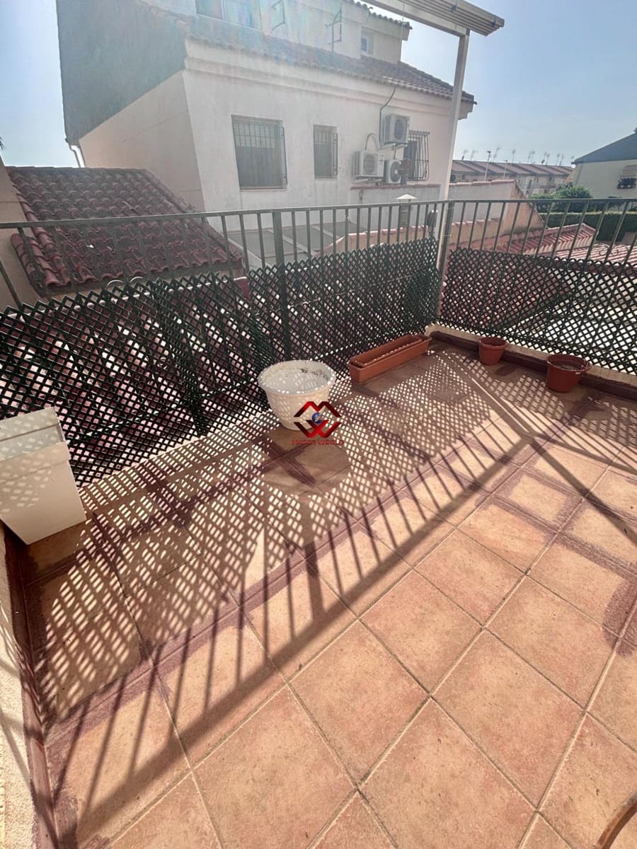 3 makuuhuone Rivitalo myytävänä paikassa Santiago de la Ribera mukana uima-altaan - 420 000 € (Ref: 10055272)