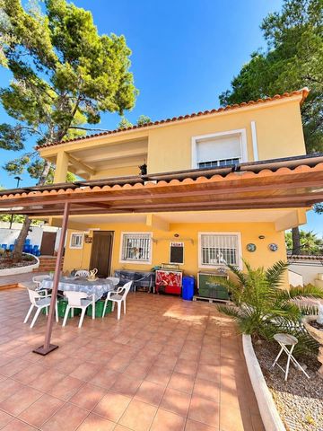 3 slaapkamer Villa te koop in Pinar de Campoverde, Pilar de la Horadada met garage - € 345.000 (Ref: 10067915)