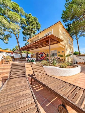 3 slaapkamer Villa te koop in Pinar de Campoverde, Pilar de la Horadada met garage - € 345.000 (Ref: 10067915)