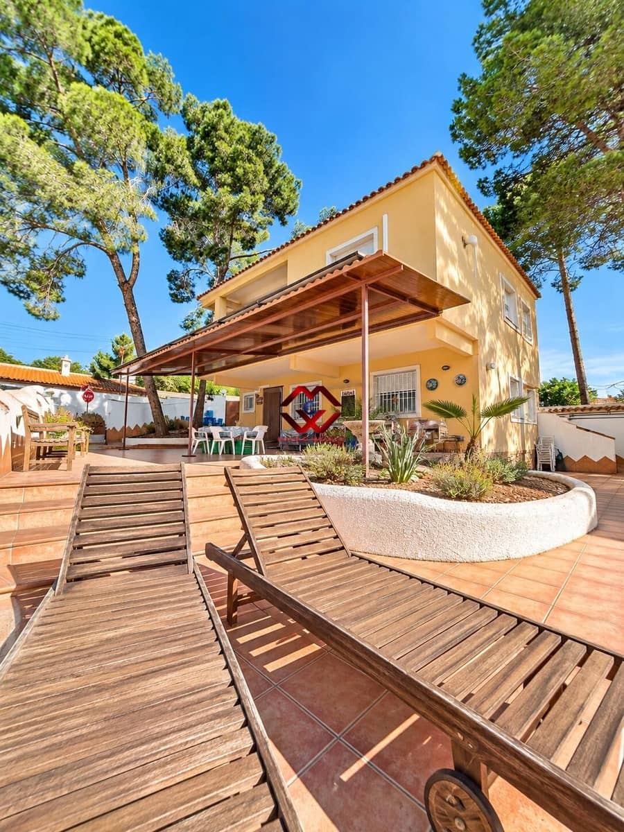 3 bedroom Villa for sale in Pinar de Campoverde with garage - € 345,000 (Ref: 10067915)