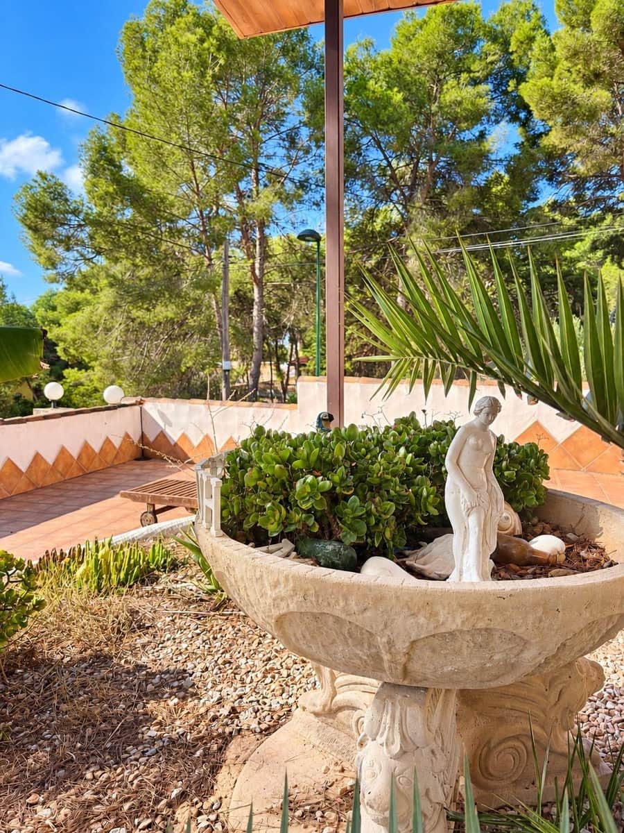 3 bedroom Villa for sale in Pinar de Campoverde with garage - € 345,000 (Ref: 10067915)