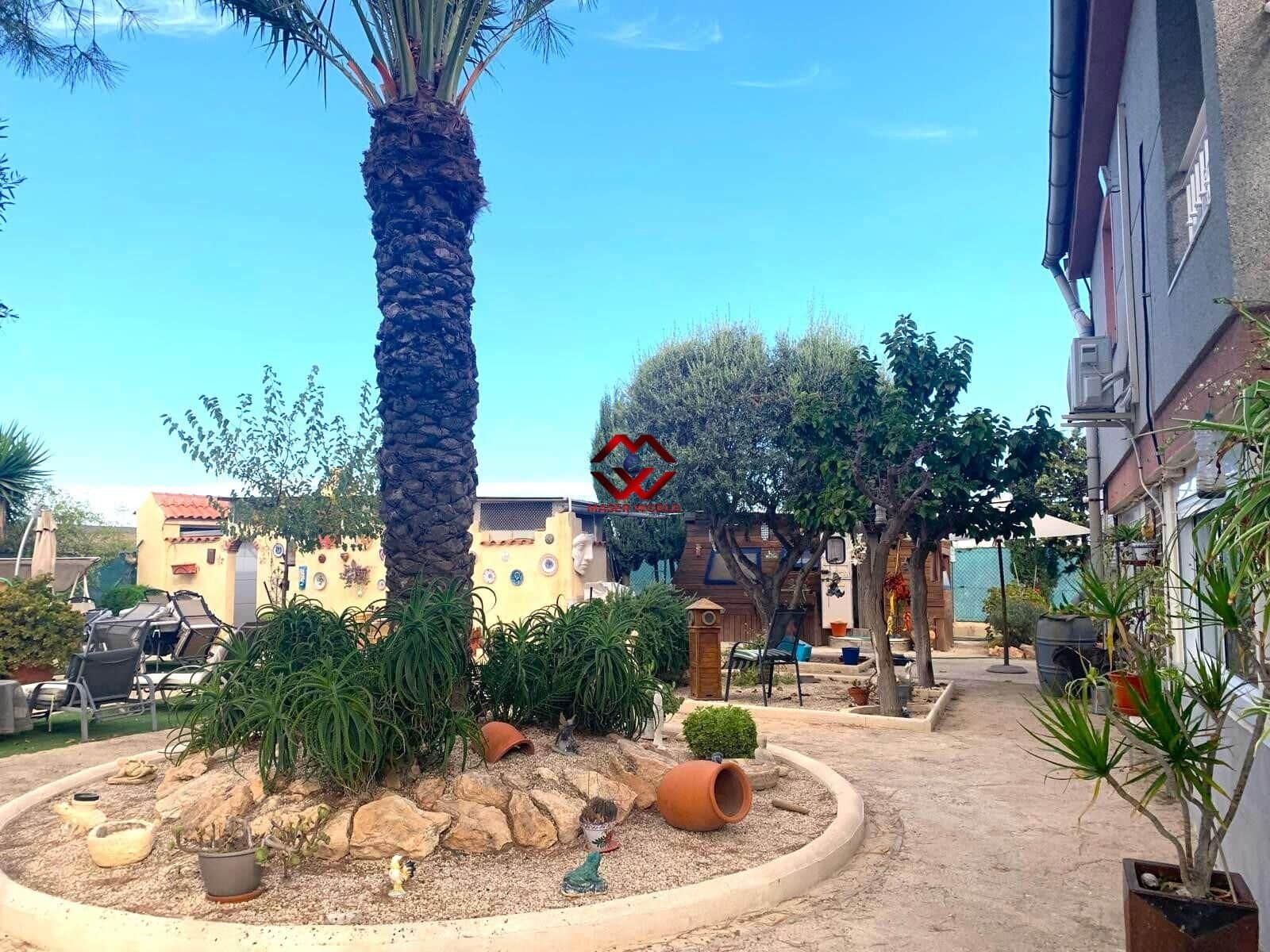 4 Zimmer Villa zu verkaufen in Sucina mit Pool Garage - 384.900 € (Ref: 10078344)