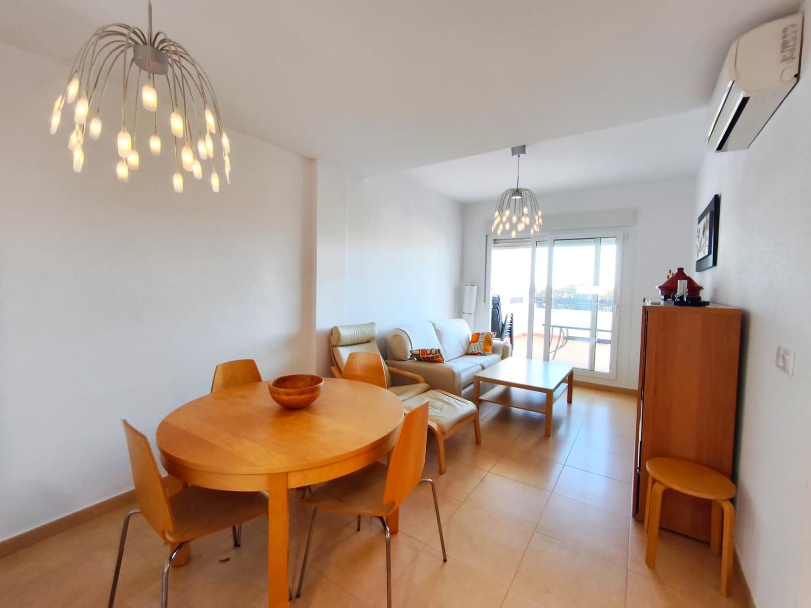 Apartamento de 2 habitaciones en Condado de Alhama en venta con piscina - 114.495 € (Ref: 10081200)