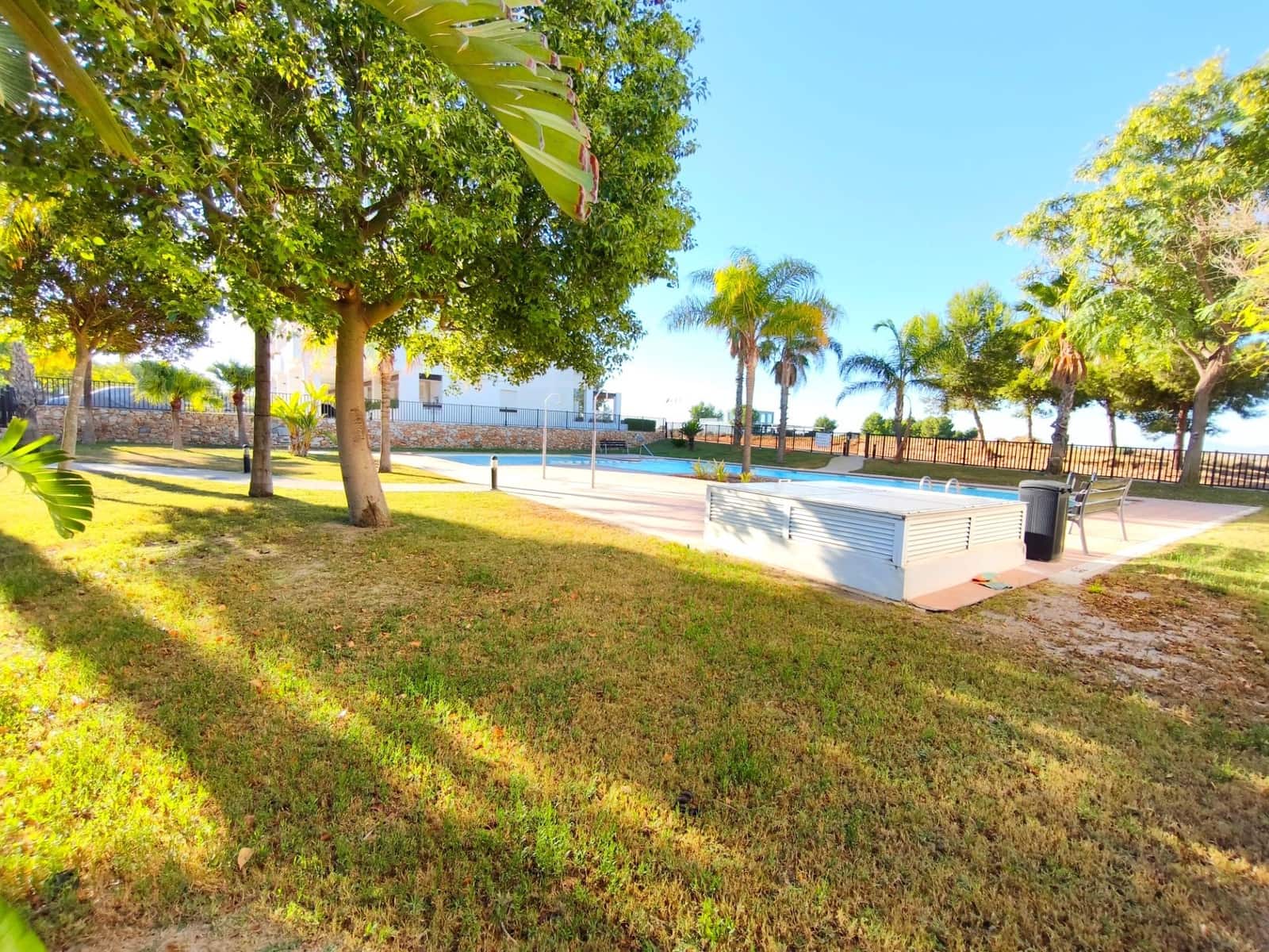 Apartamento de 2 habitaciones en Condado de Alhama en venta con piscina - 114.495 € (Ref: 10081200)