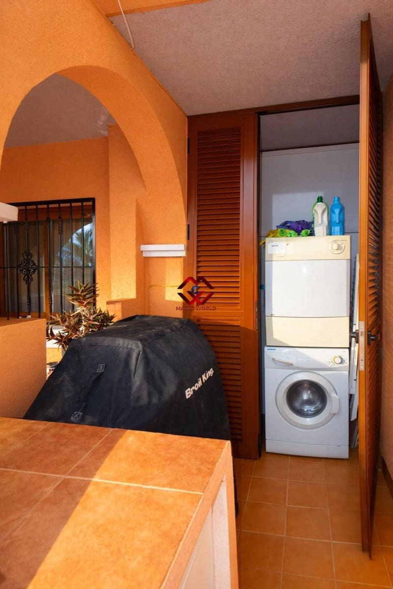 3 bedroom Apartment for sale in Isla Plana with pool garage - € 225,000 (Ref: 10120169)