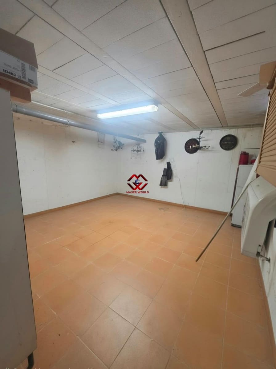 11 bedroom Villa for sale in Torre de la Horadada with garage - € 339,500 (Ref: 10155267)