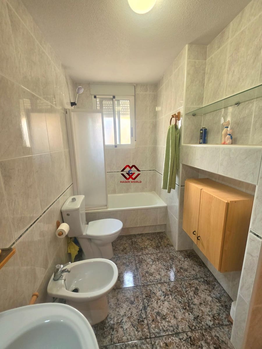 11 bedroom Villa for sale in Torre de la Horadada with garage - € 339,500 (Ref: 10155267)