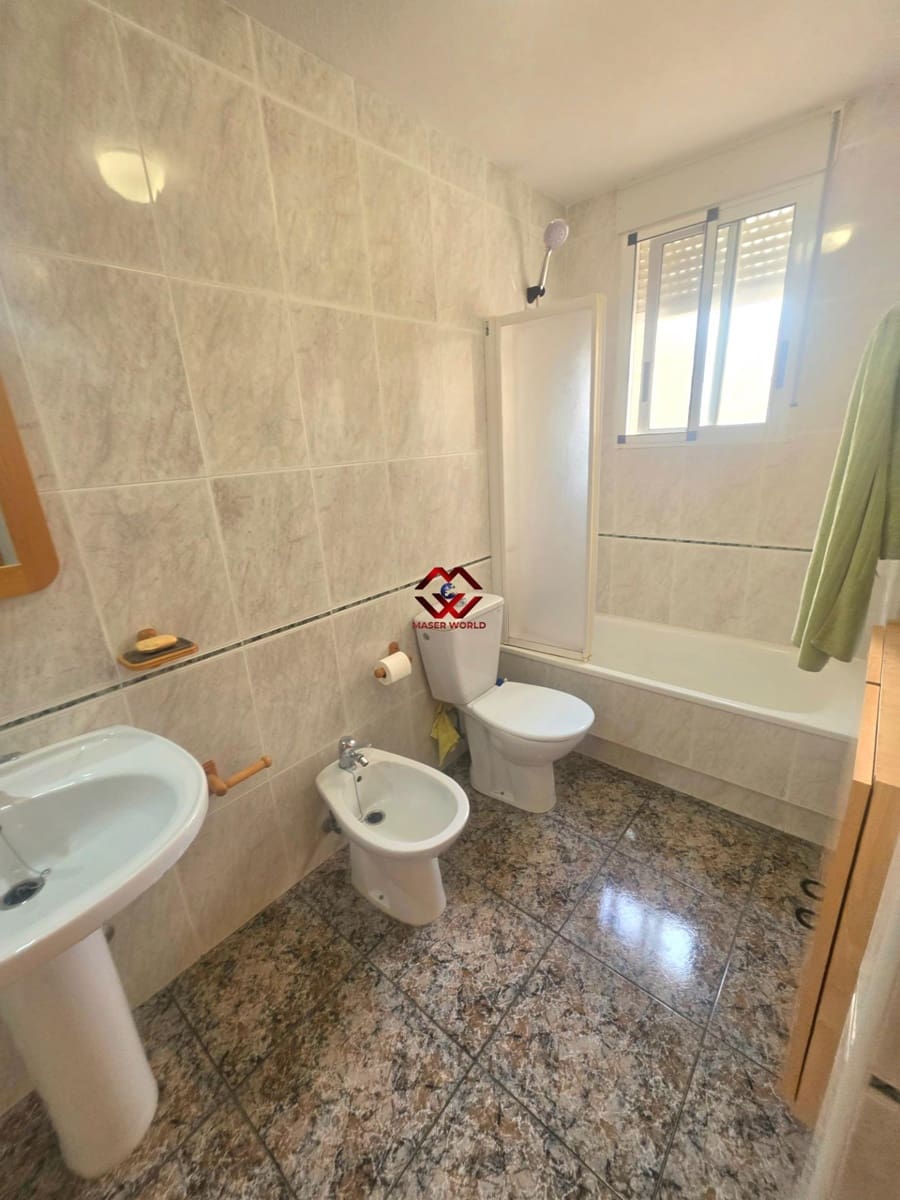 11 bedroom Villa for sale in Torre de la Horadada with garage - € 339,500 (Ref: 10155267)