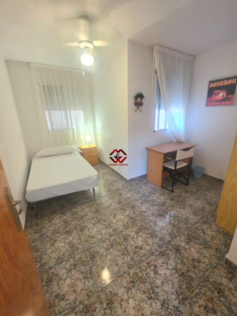 11 bedroom Villa for sale in Torre de la Horadada with garage - € 339,500 (Ref: 10155267)