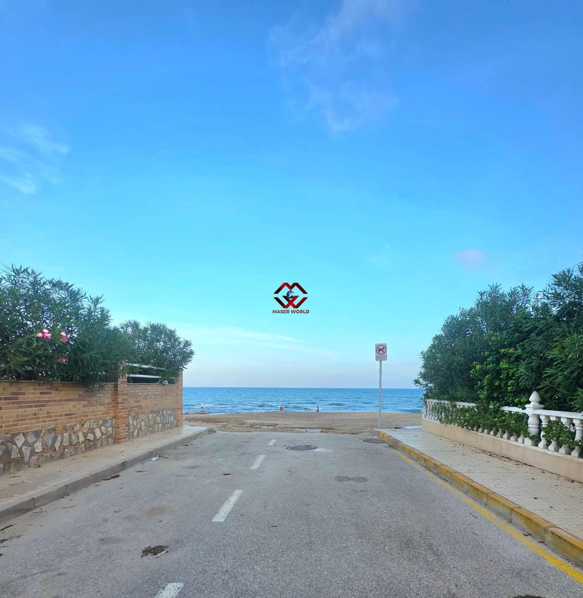 11 bedroom Villa for sale in Torre de la Horadada with garage - € 339,500 (Ref: 10155267)
