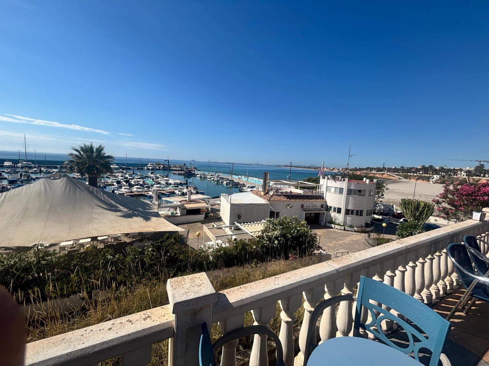 11 bedroom Villa for sale in Torre de la Horadada with garage - € 339,500 (Ref: 10155267)